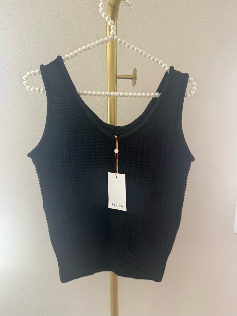 Quince 100% Organic Cotton Waffle Cropped Sweater Tank / Black / S - Picture 4 of 7